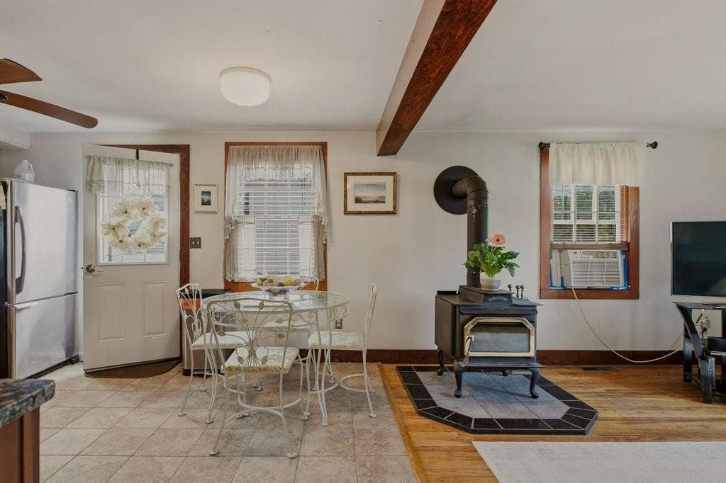 Single Family Residence at 165 Mill Lane, Portsmouth, photo 8 of 45