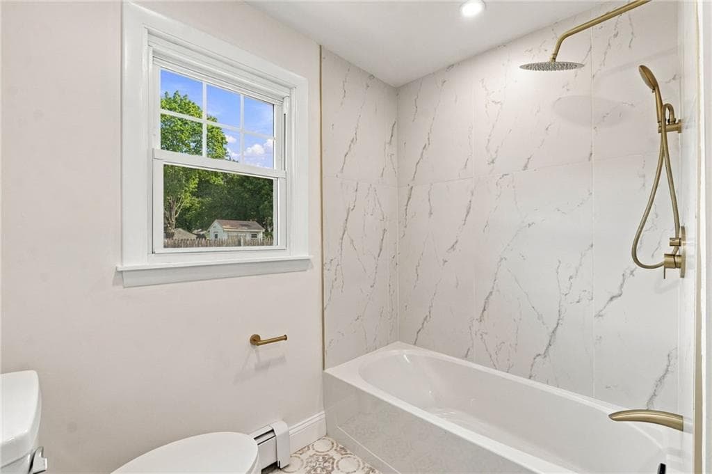 Single Family Residence at 62 Drybrook Road, Warwick, photo 17 of 39