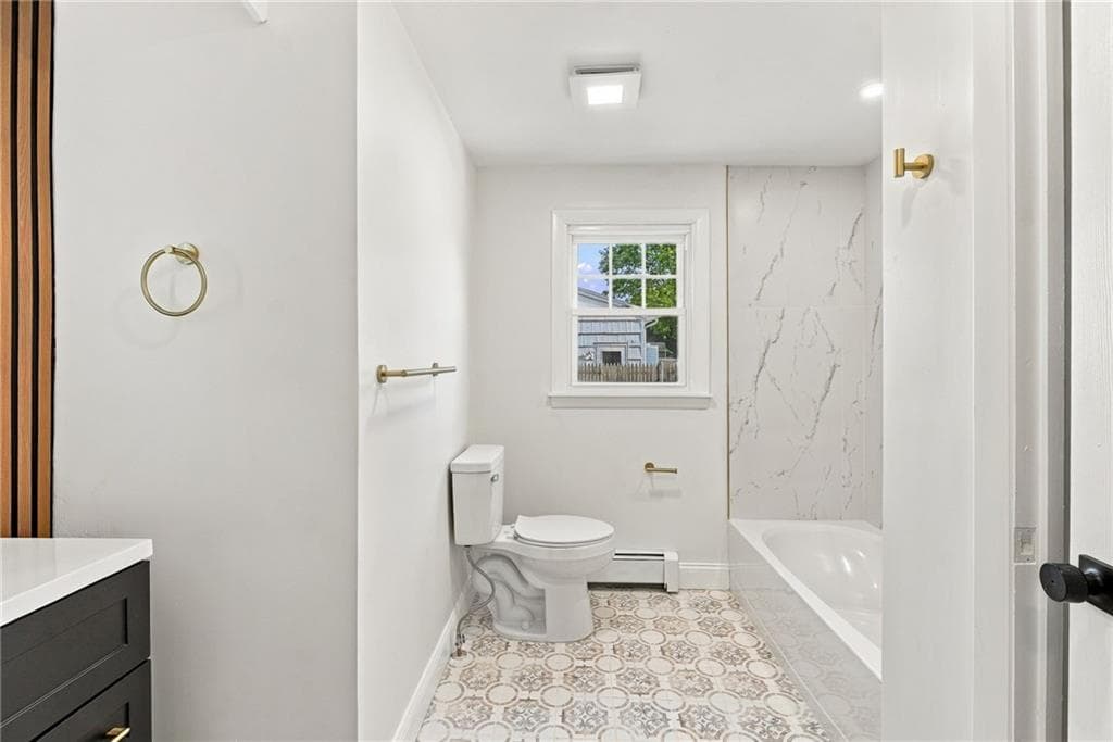 Single Family Residence at 62 Drybrook Road, Warwick, photo 16 of 39