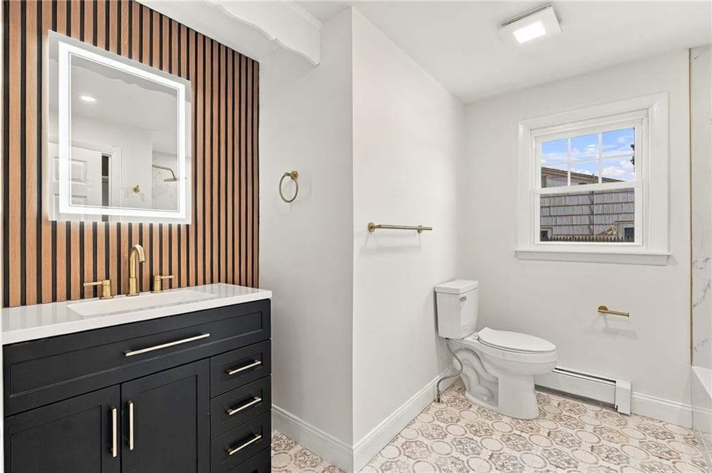 Single Family Residence at 62 Drybrook Road, Warwick, photo 15 of 39