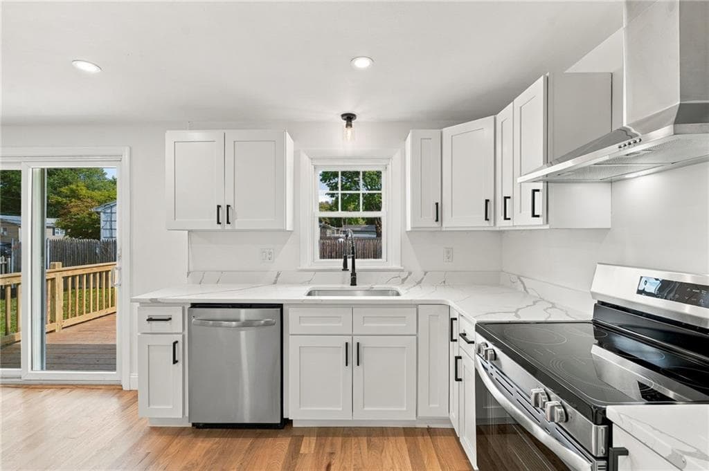 Single Family Residence at 62 Drybrook Road, Warwick, photo 11 of 39
