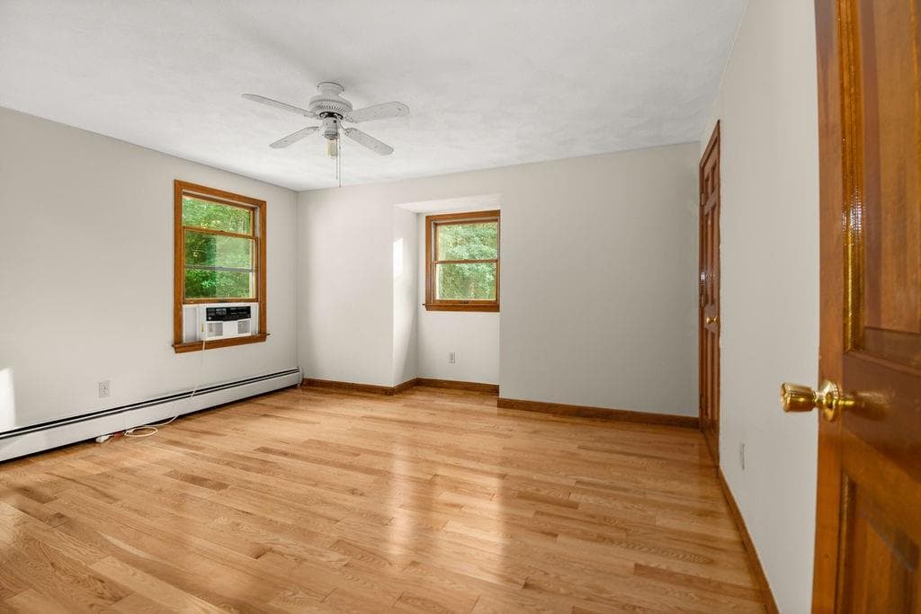 Single Family Residence at 2075 Division Road, East Greenwich, photo 13 of 25