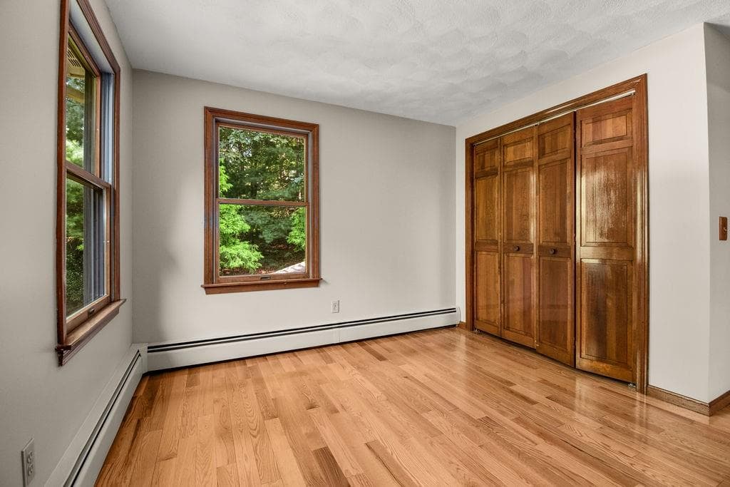 Single Family Residence at 2075 Division Road, East Greenwich, photo 10 of 25