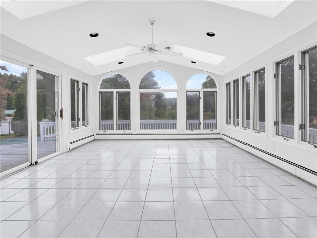 Single Family Residence at 3 Barn Drive, Cumberland, photo 17 of 40