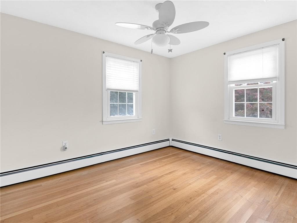 Single Family Residence at 3 Barn Drive, Cumberland, photo 24 of 40