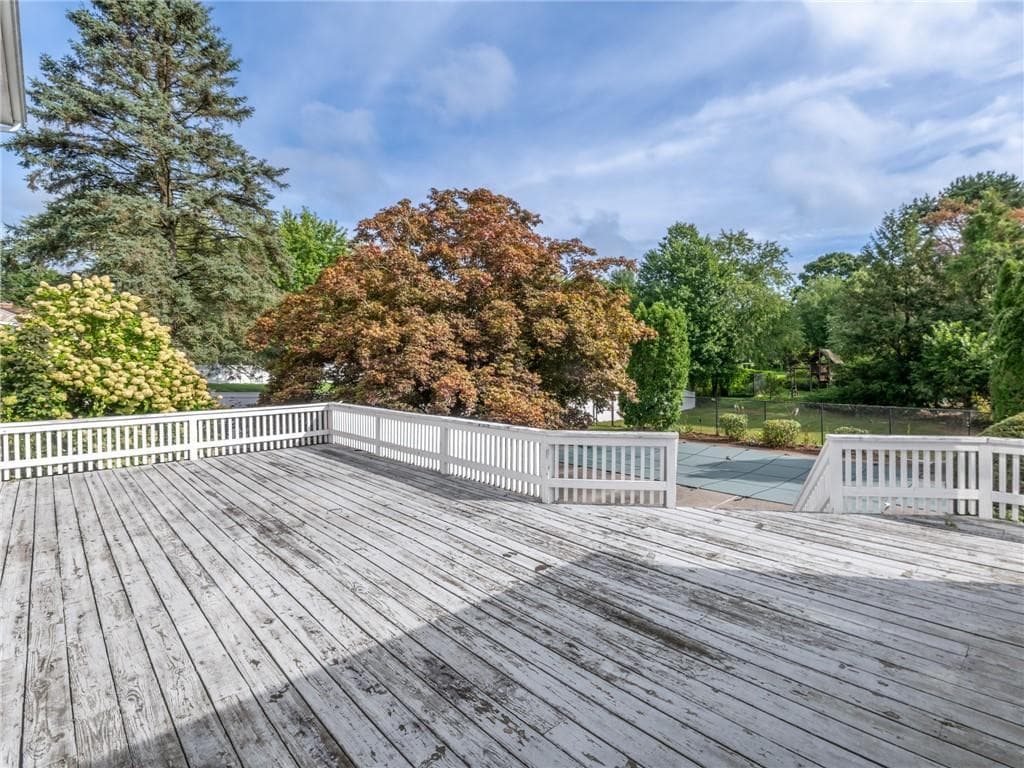 Single Family Residence at 3 Barn Drive, Cumberland, photo 11 of 40