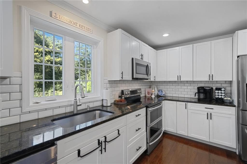 Single Family Residence at 2 Olive Grove Lane, Westerly, photo 3 of 48