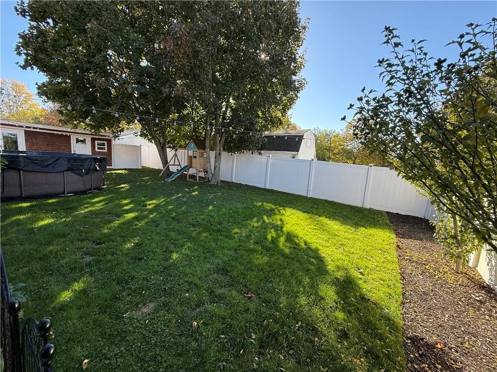 Single Family Residence at 43 Greenway Drive, Bristol, photo 24 of 27