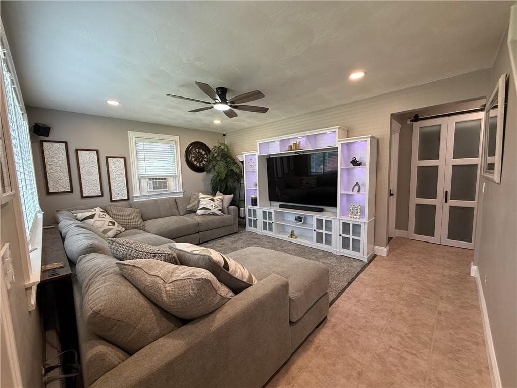 Single Family Residence at 43 Greenway Drive, Bristol, photo 4 of 22