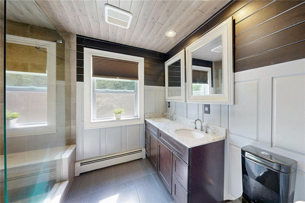 Single Family Residence at 35 Job Drive, Richmond, photo 32 of 50