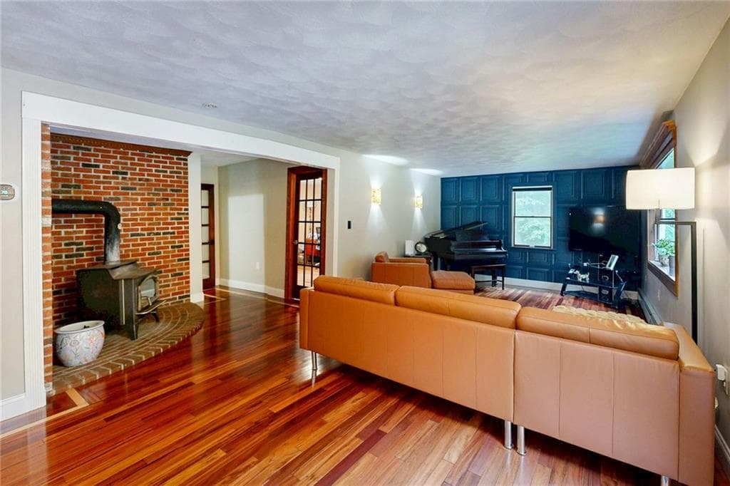 Single Family Residence at 35 Job Drive, Richmond, photo 50 of 50