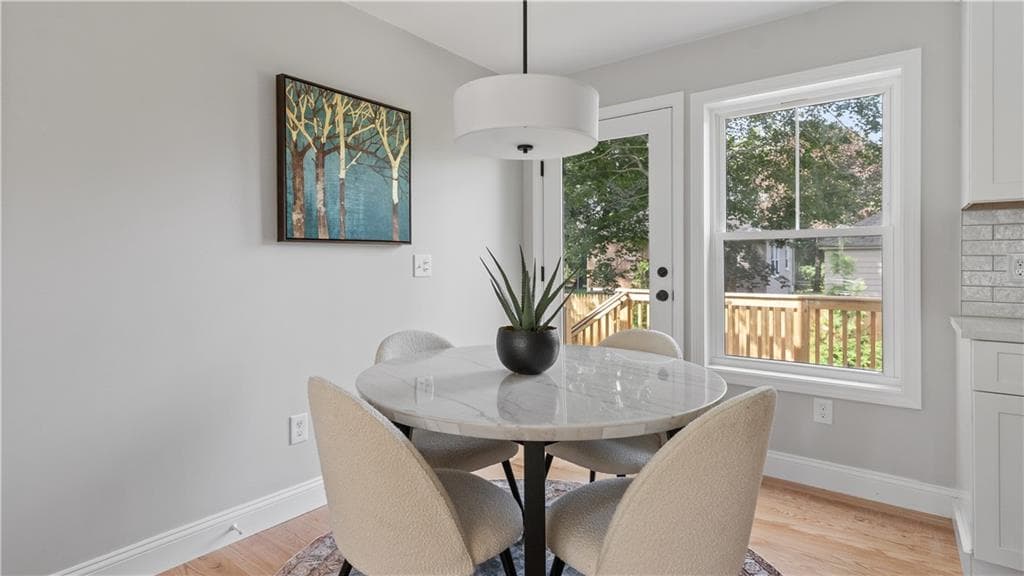 Condominium at 83 Cadora Avenue, Warwick, photo 6 of 32