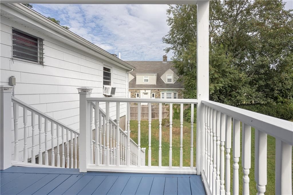 Multi Family at 9 Burdick Avenue, Newport, photo 23 of 29