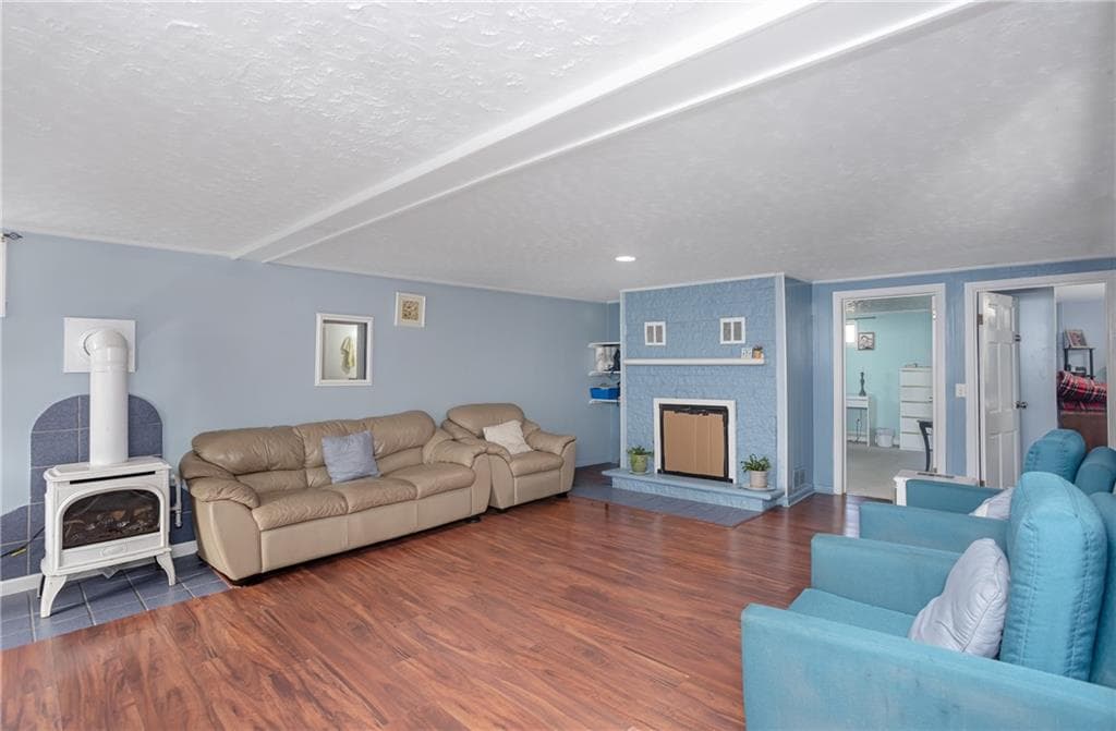 Multi Family at 9 Burdick Avenue, Newport, photo 17 of 29