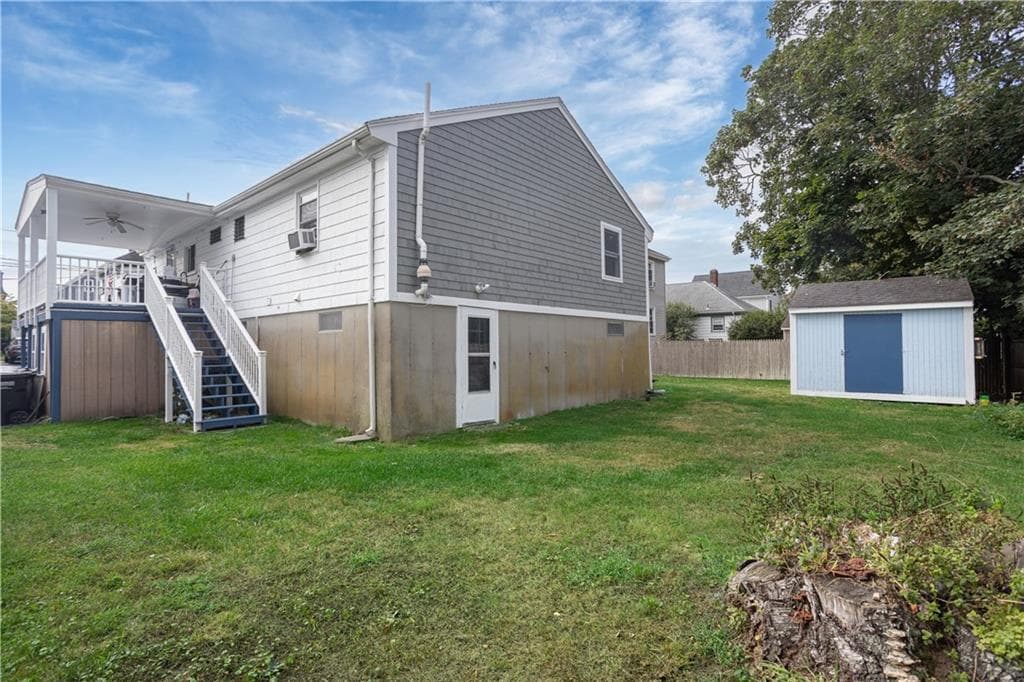Multi Family at 9 Burdick Avenue, Newport, photo 24 of 29