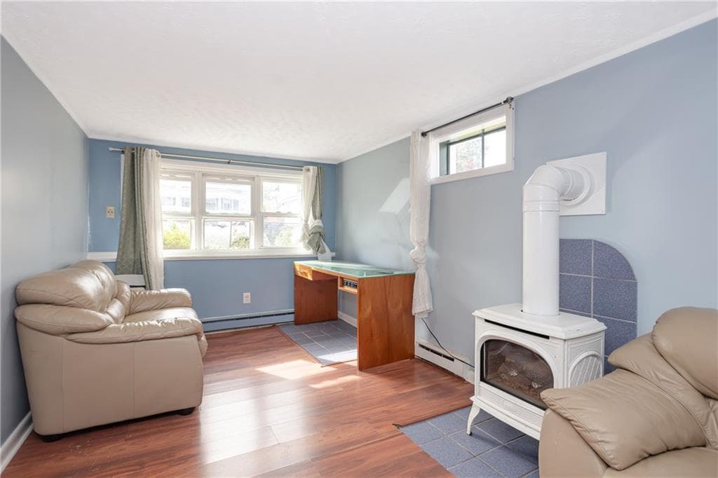 Multi Family at 9 Burdick Avenue, Newport, photo 18 of 29