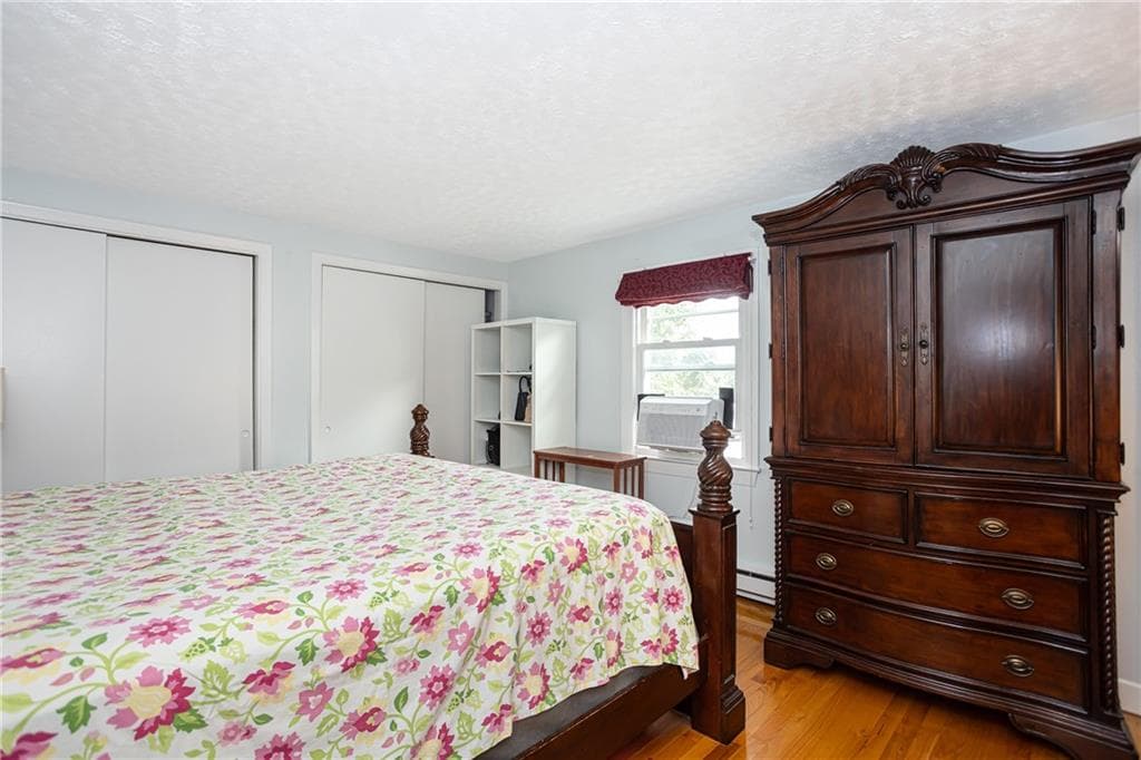 Multi Family at 9 Burdick Avenue, Newport, photo 15 of 29