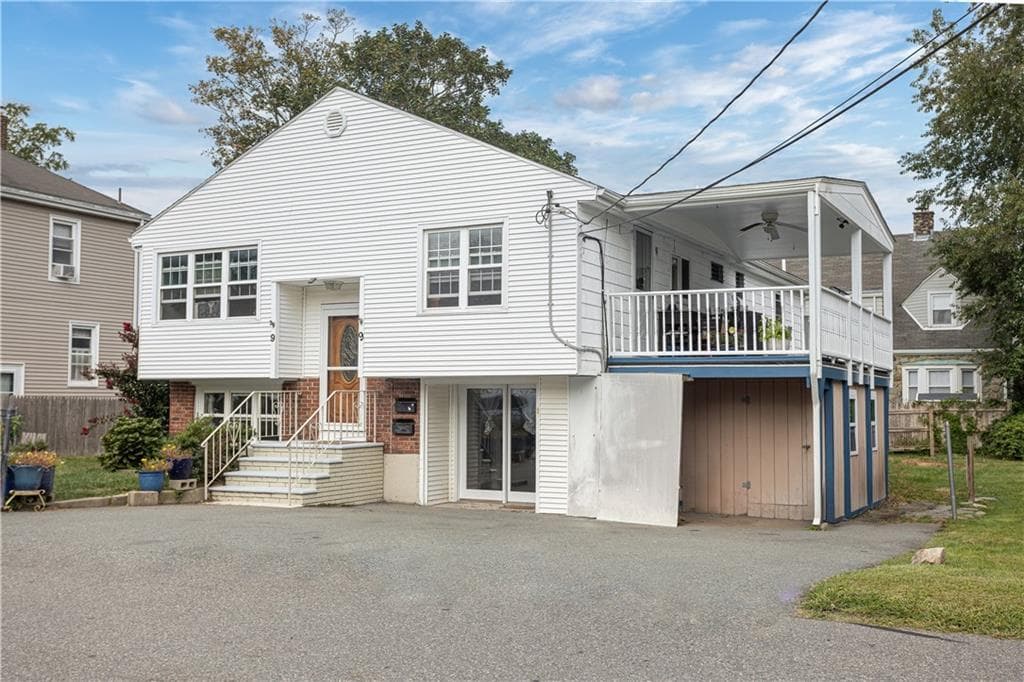 Multi Family at 9 Burdick Avenue, Newport, photo 29 of 29