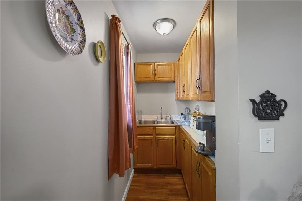 Multi Family at 277 Sayles Avenue, Pawtucket, photo 6 of 41