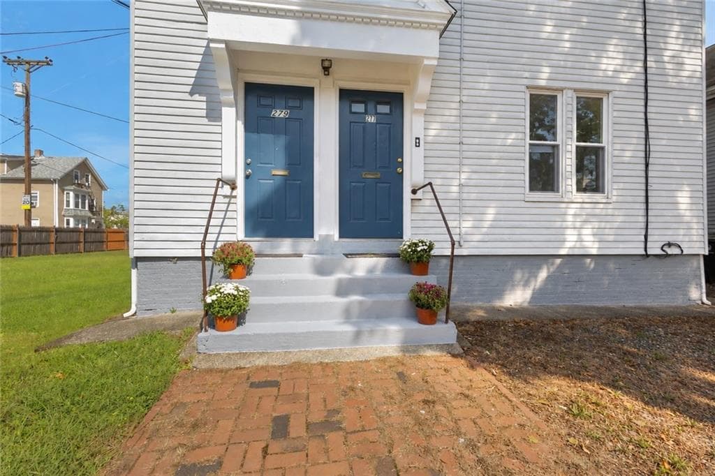 277 Sayles Avenue