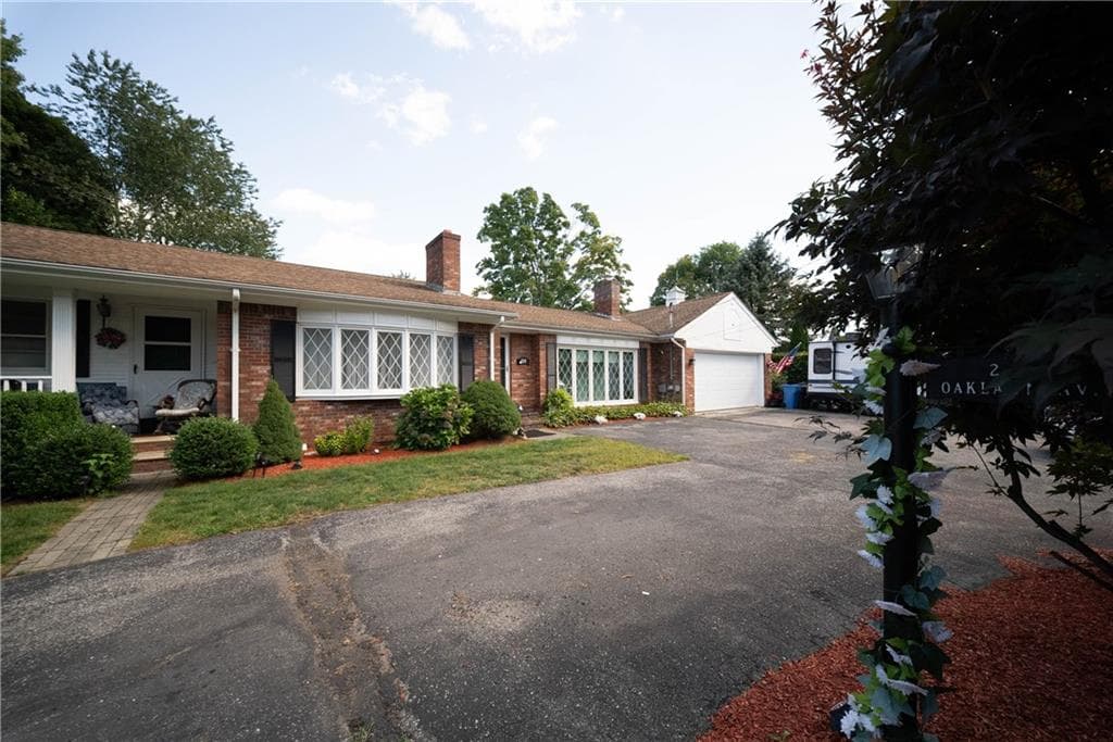 Single Family Residence at 230 Oaklawn Avenue, Cranston, photo 22 of 30