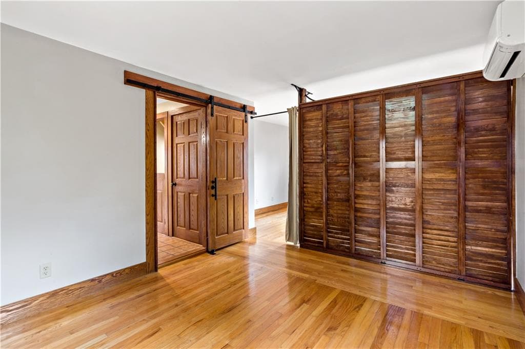 Single Family Residence at 11 Pine Crest Drive, East Providence, photo 12 of 37