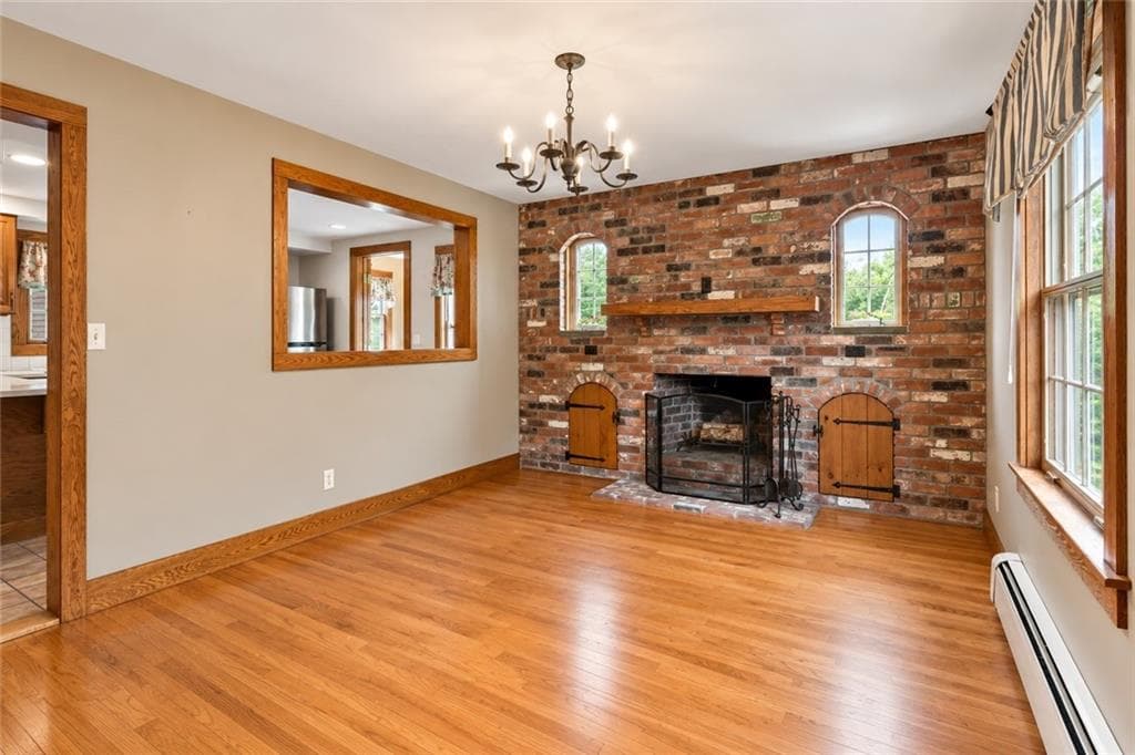 Single Family Residence at 11 Pine Crest Drive, East Providence, photo 3 of 37