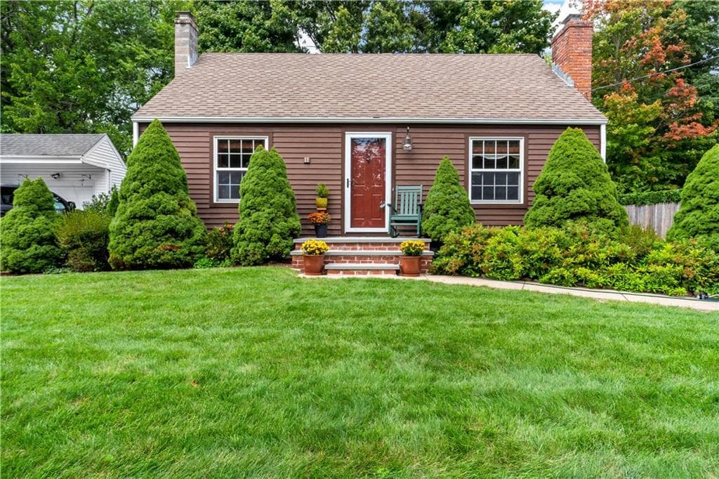 Single Family Residence at 11 Pine Crest Drive, East Providence, photo 36 of 37