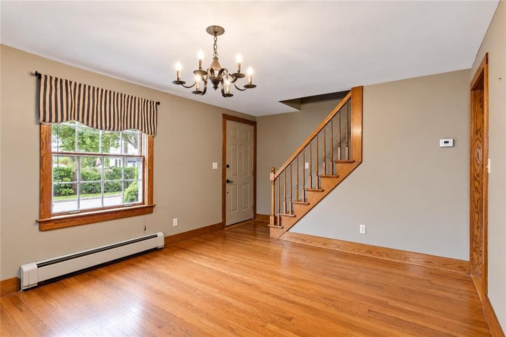 Single Family Residence at 11 Pine Crest Drive, East Providence, photo 11 of 37