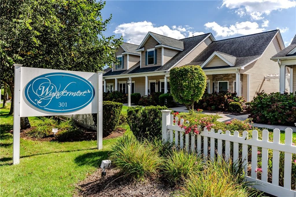 301 West Shore Road UNIT 10