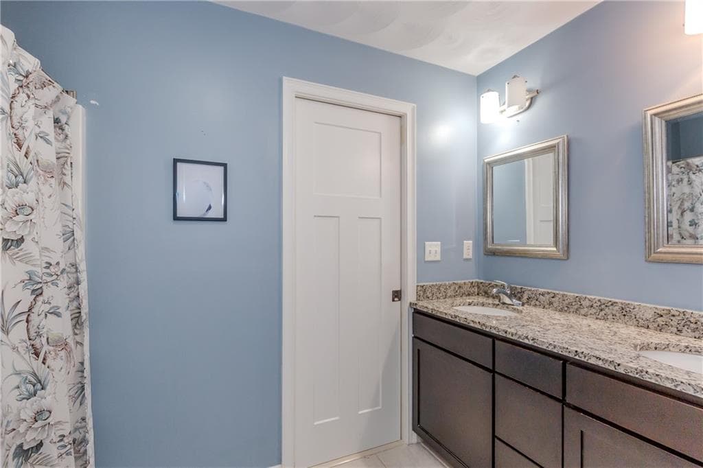Condominium at 301 West Shore Road UNIT 10, Warwick, photo 20 of 28