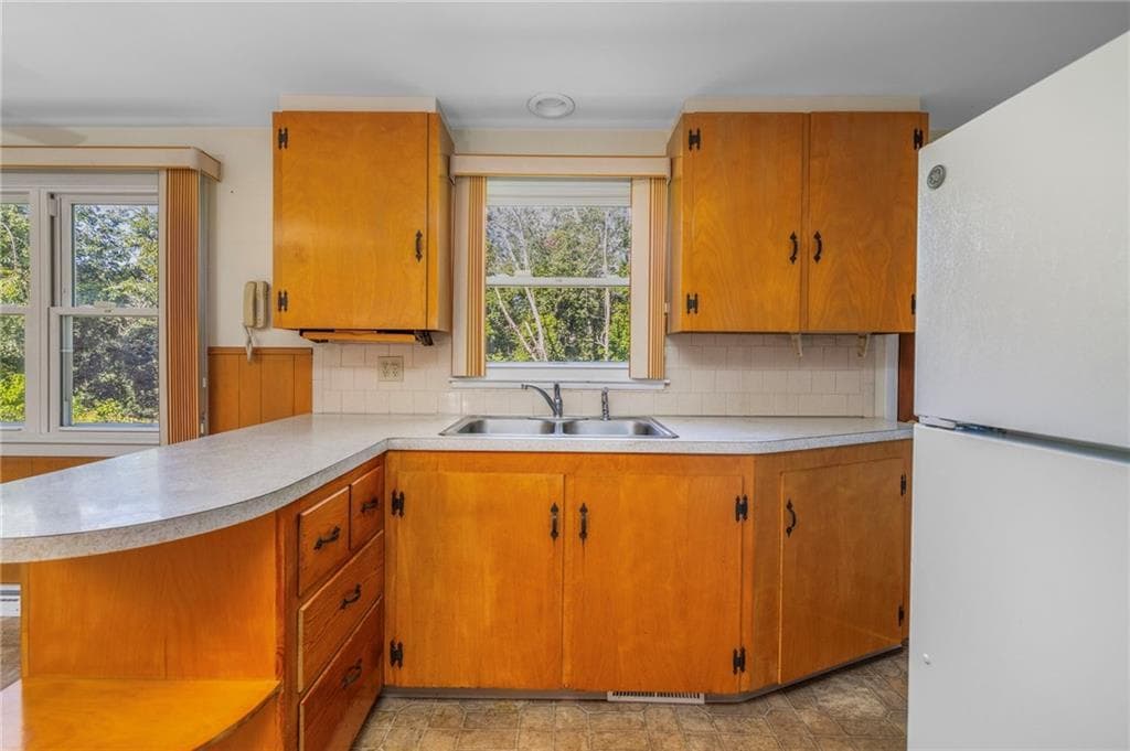 Single Family Residence at 103 Amanda Street, Cranston, photo 11 of 30
