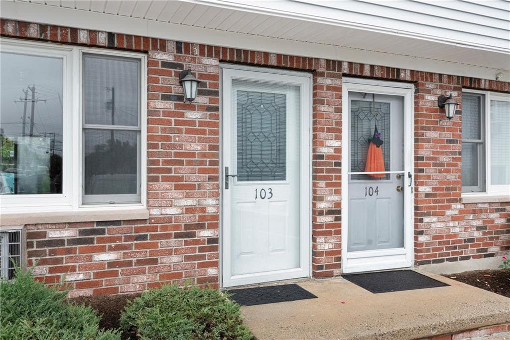 Condominium at 2 Fera Street UNIT 103, North Providence, photo 2 of 20