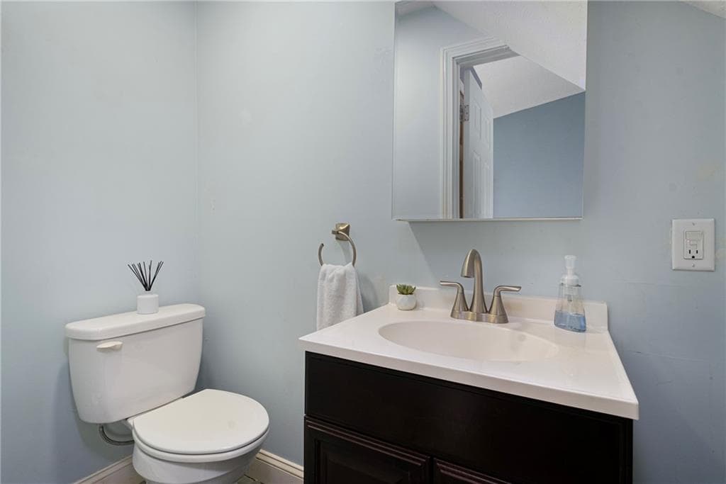 Condominium at 2 Fera Street UNIT 103, North Providence, photo 8 of 20