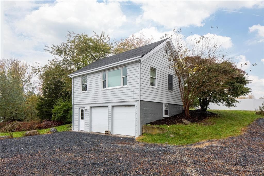 Single Family Residence at 226 Turnpike Avenue, Portsmouth, photo 42 of 50
