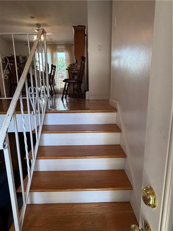 Single Family Residence at 6 Balsam Court, Johnston, photo 4 of 31