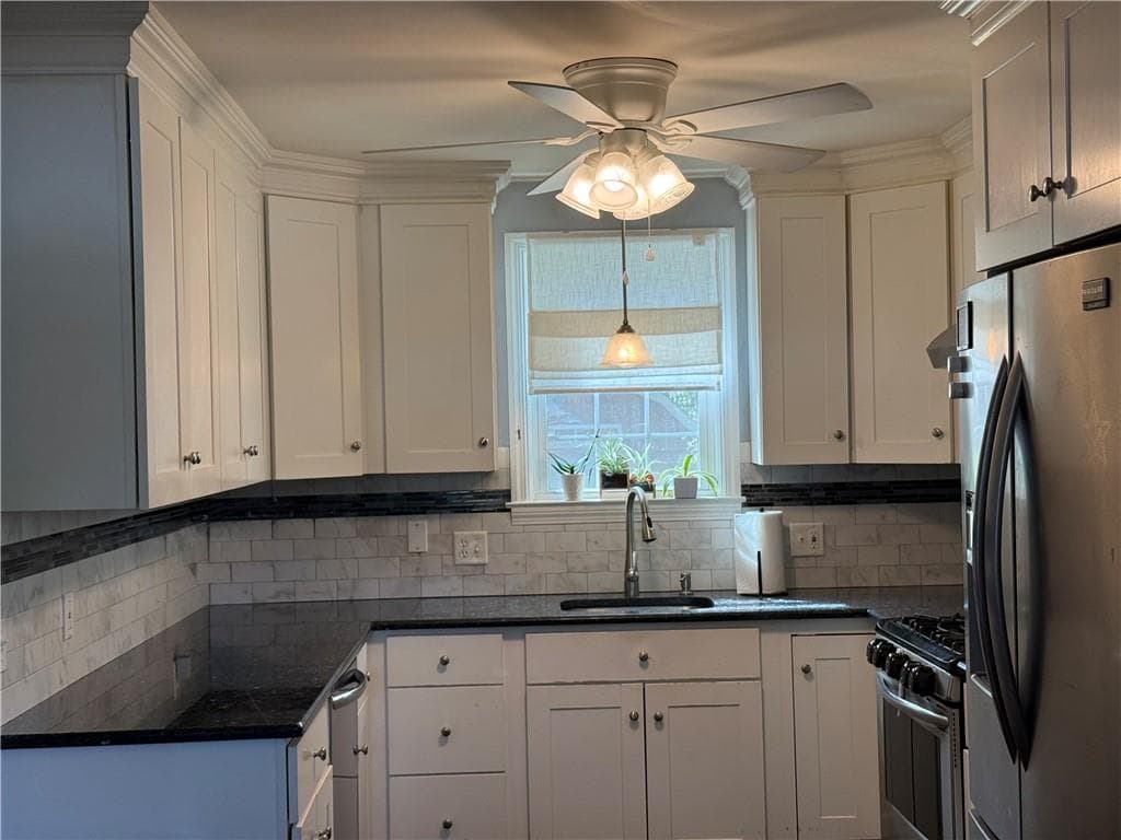 Single Family Residence at 288 Chapmans Avenue, Warwick, photo 7 of 27