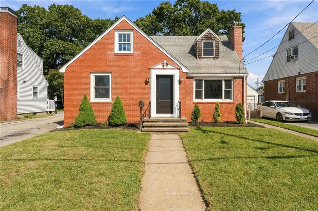 386 Norwood Avenue