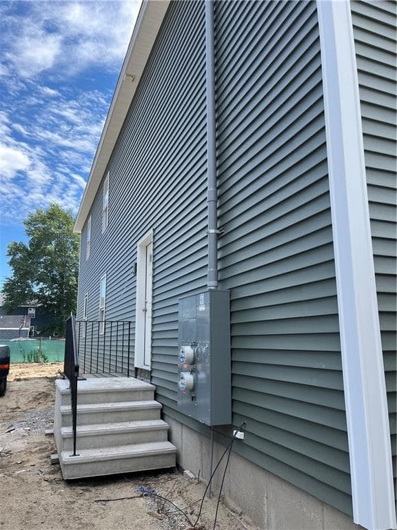 Multi Family at 88 Coggeshall Street, Providence, photo 2 of 21