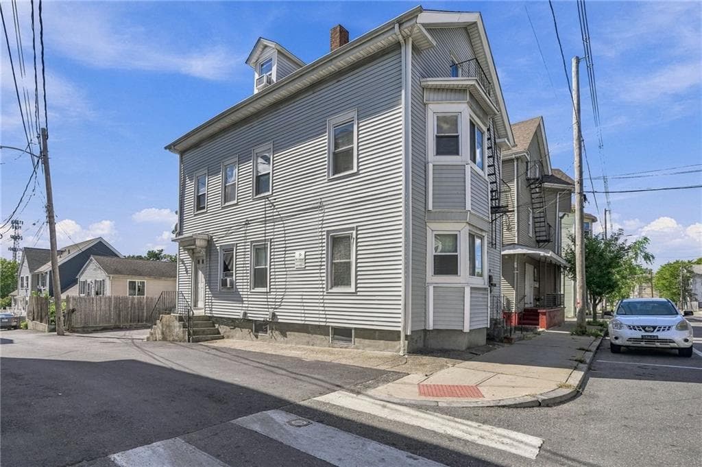 Multi Family at 360 Manton Avenue, Providence, photo 38 of 40