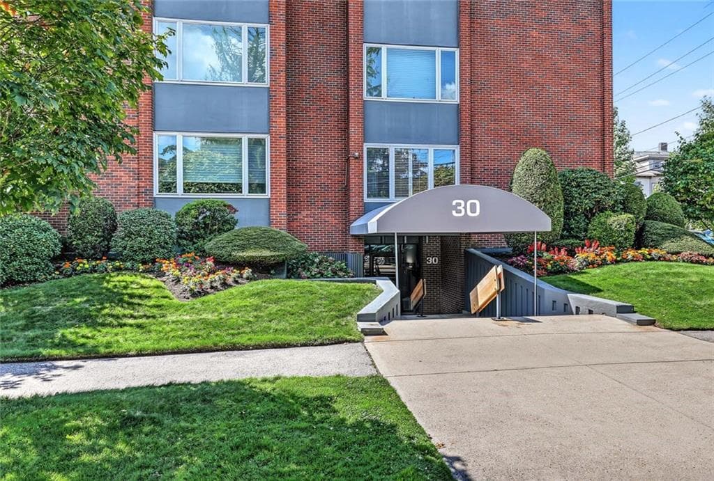 Condominium at 30 Blackstone Boulevard UNIT 203, Providence, photo 3 of 46