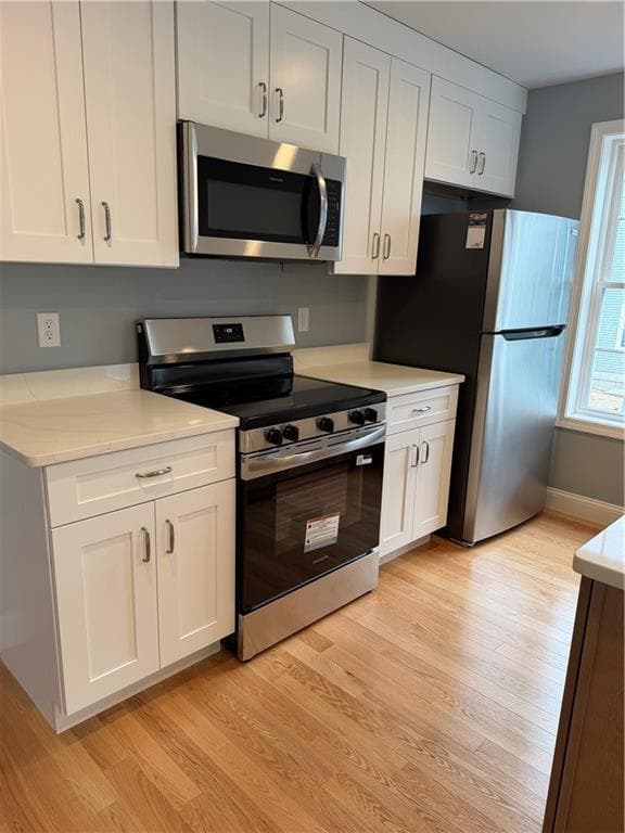 Multi Family at 84 Coggeshall Street, Providence, photo 10 of 35
