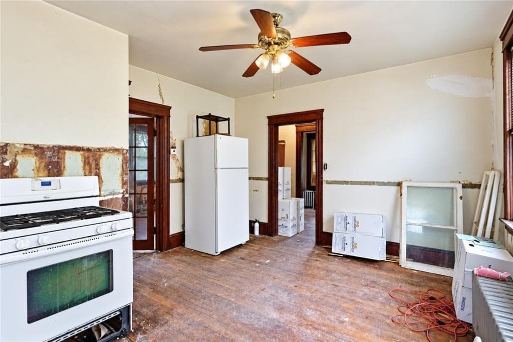 Single Family Residence at 11 Grand View Street, Providence, photo 8 of 26