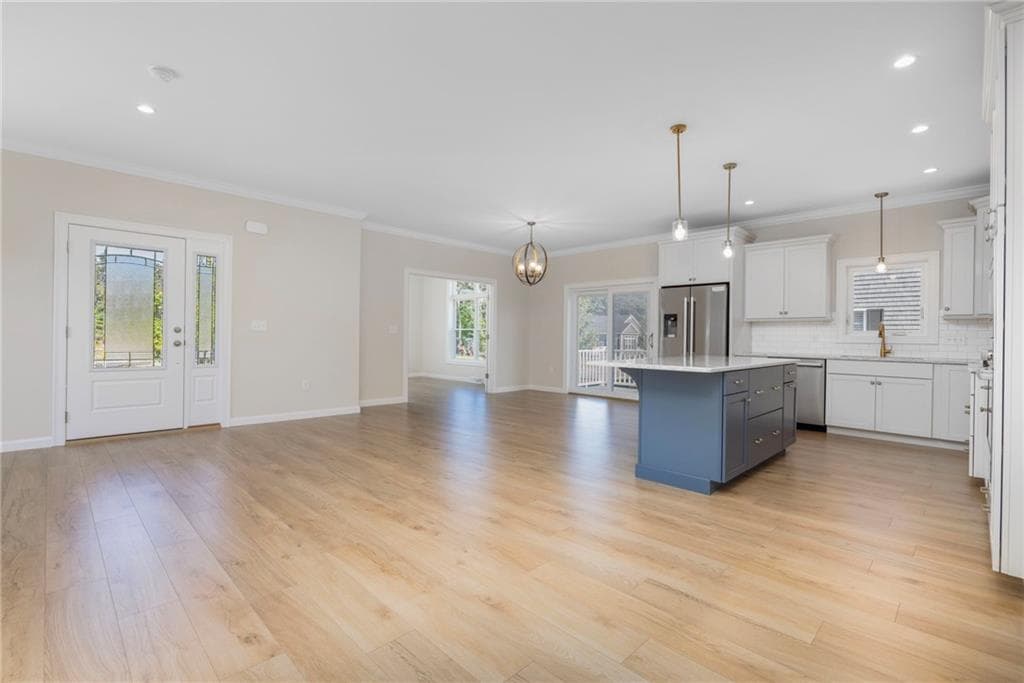 Condominium at 633 South Shore Village Boulevard, South Kingstown, photo 7 of 50