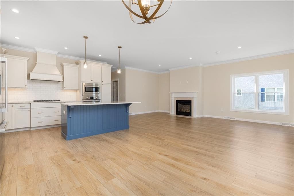 Condominium at 633 South Shore Village Boulevard, South Kingstown, photo 9 of 50