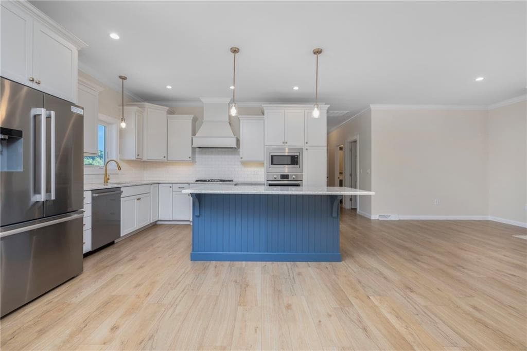 Condominium at 633 South Shore Village Boulevard, South Kingstown, photo 14 of 50