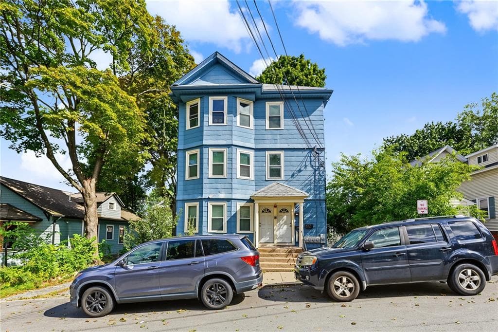 Multi Family at 7 Williams Street, Pawtucket, photo 4 of 25
