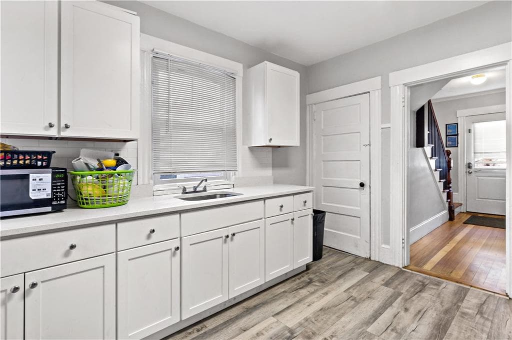 Multi Family at 15 Kilburn Ct Court, Newport, photo 16 of 24