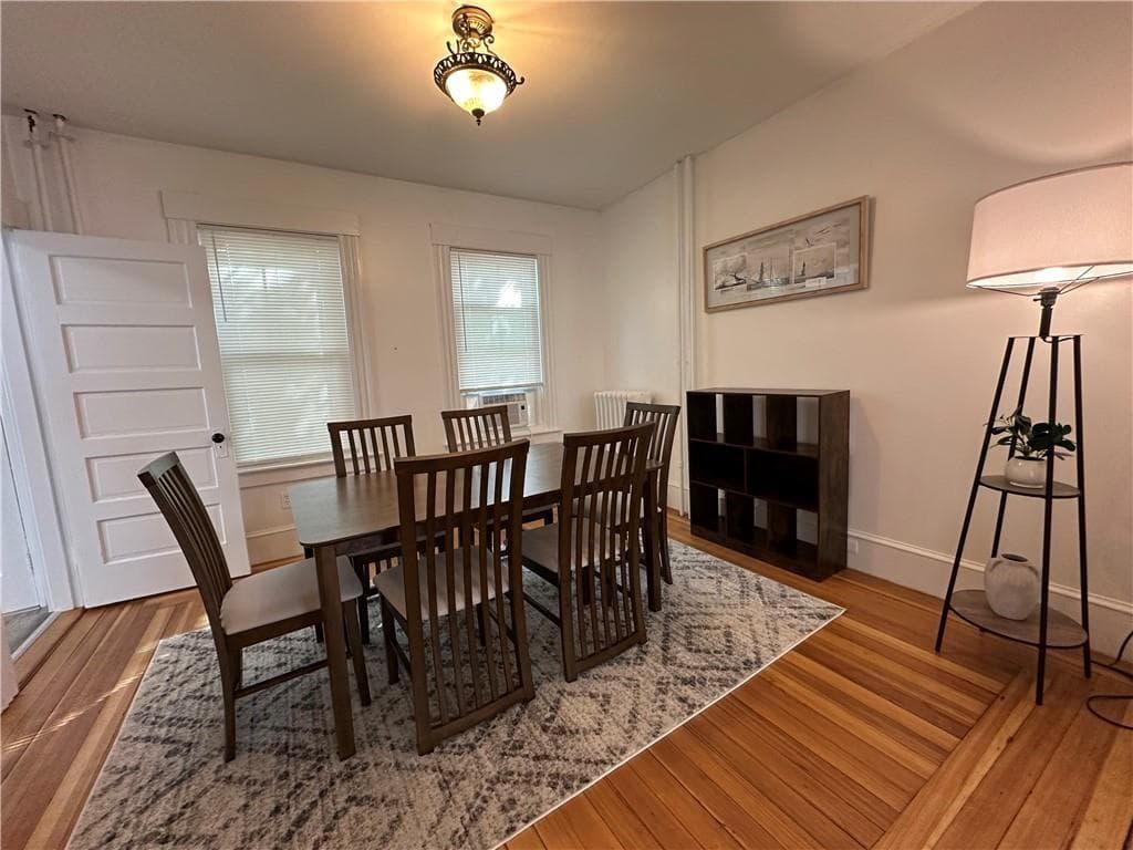 Multi Family at 15 Kilburn Ct Court, Newport, photo 7 of 15