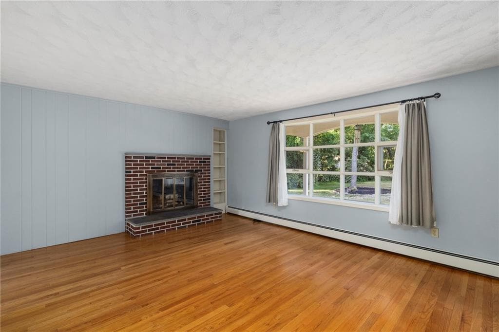 Single Family Residence at 51 Stony Lane, North Kingstown, photo 5 of 47